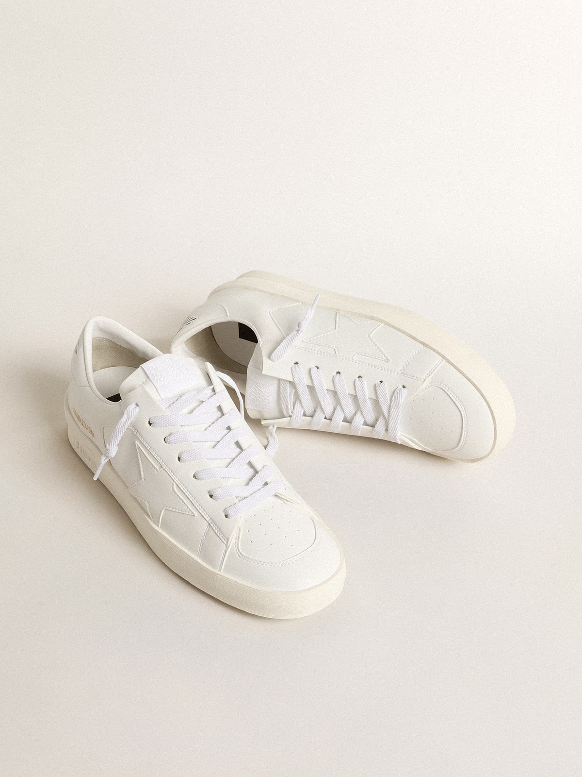 Golden Goose pánské Stardan z bio materiálů s bílou hvězdou a patním poutkem