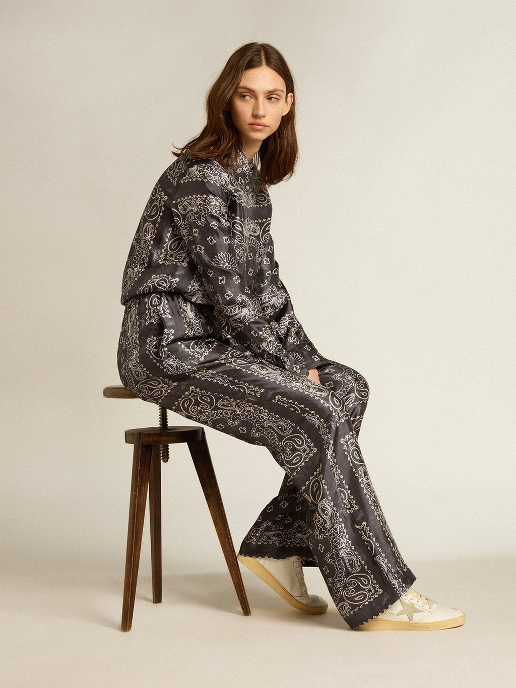 Golden Goose Ball Star se semišovou hvězdou a patní částí z metalické kůže