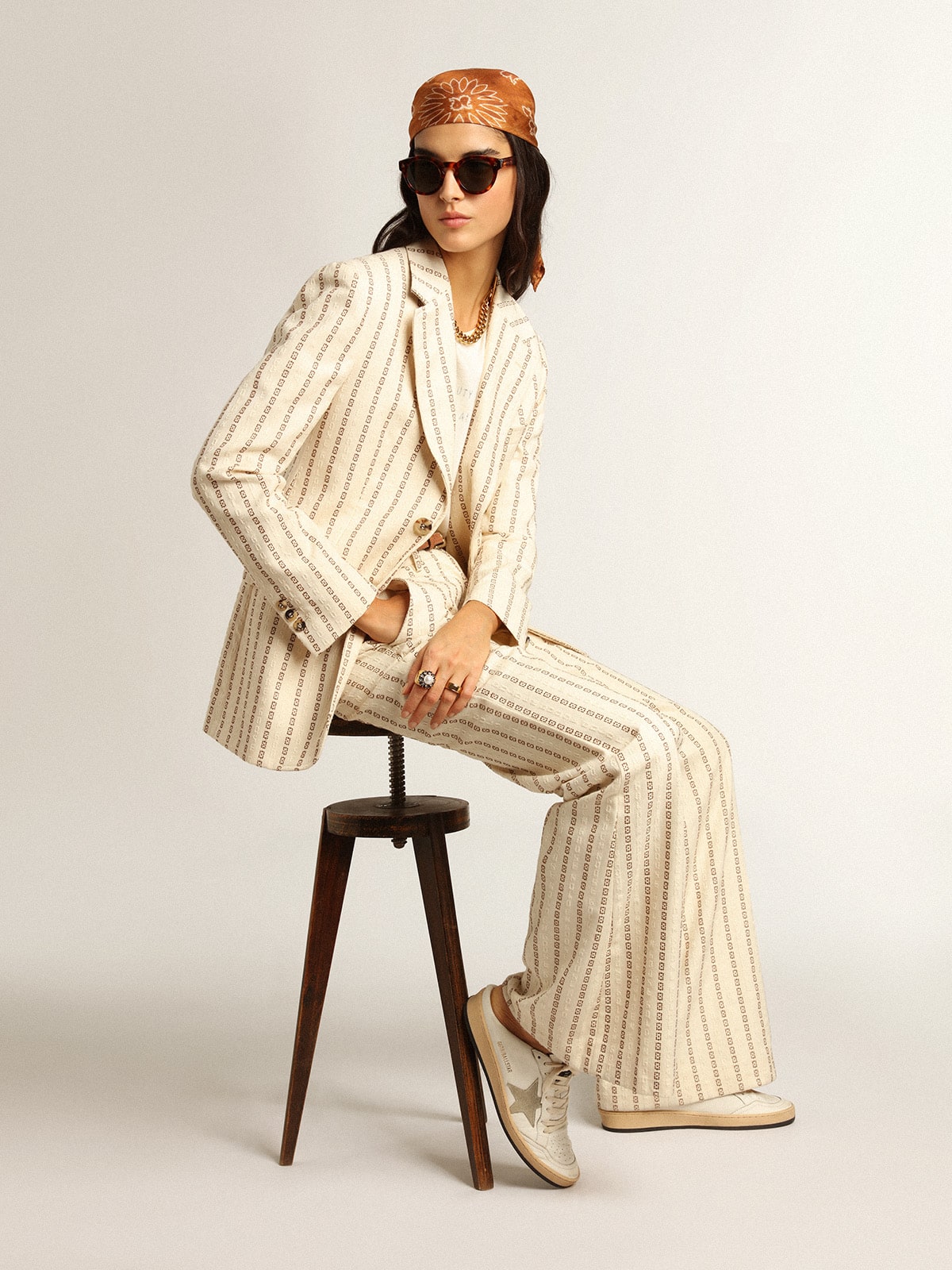 Golden Goose Ball Star Sabots v nappa kůži s ledově šedou semišovou hvězdou