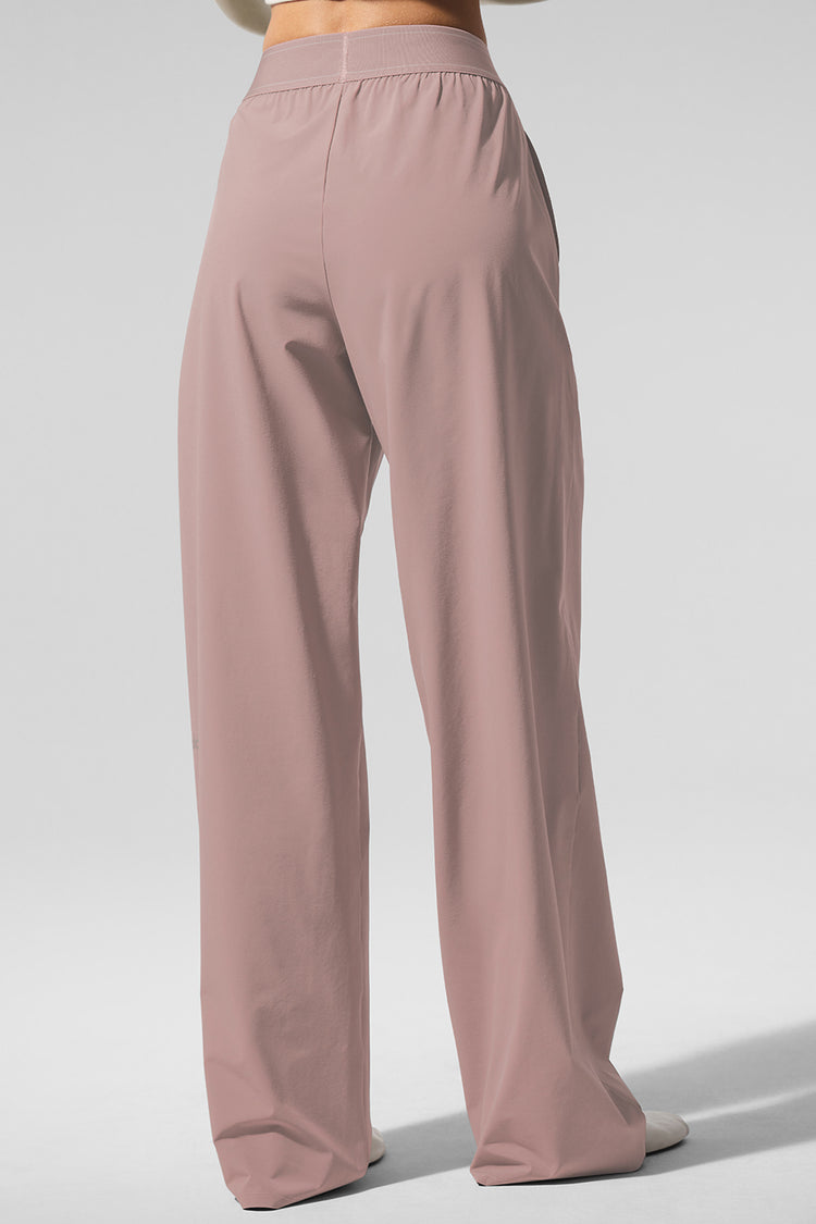 Alo Yoga Suit Up Trouser (Long) - šedohnědá