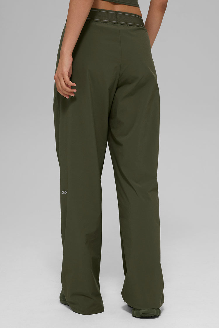 Alo Yoga Suit Up Trouser (Long) - olivově zelená